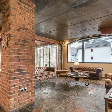 Snoe De Sallent 4 Hotel 4*