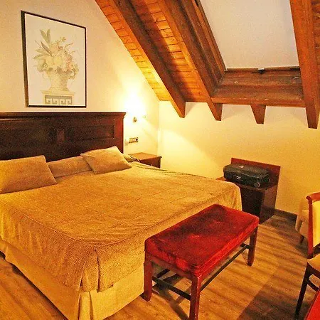 Hotel Snoe De Sallent 4