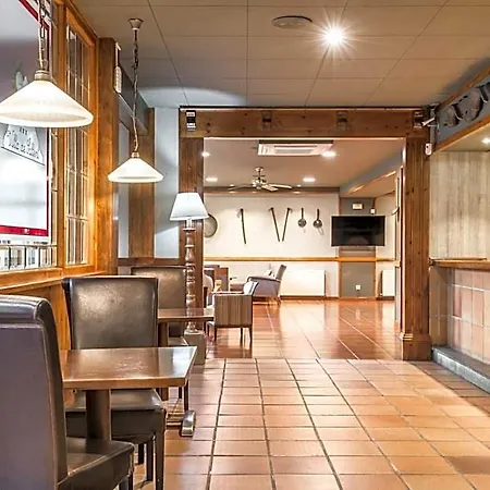 Snoe De Sallent 4 Hotel 4*