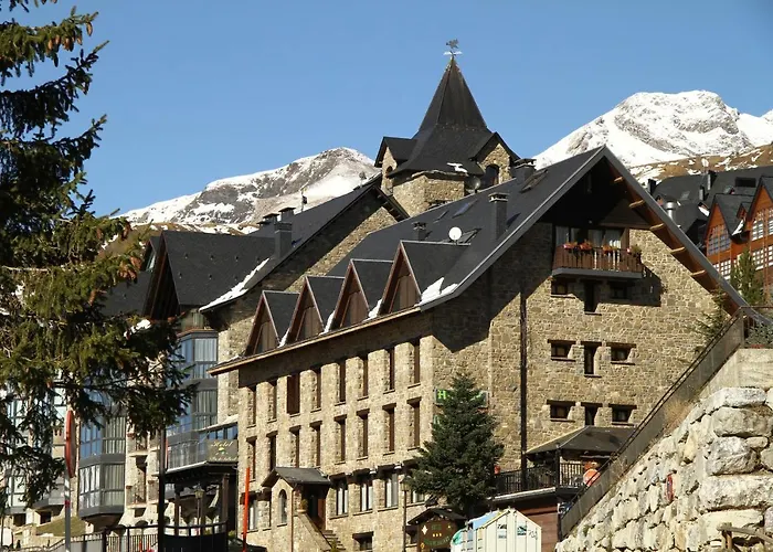 Snö De Sallent 4 Hotell Sallent de Gállego