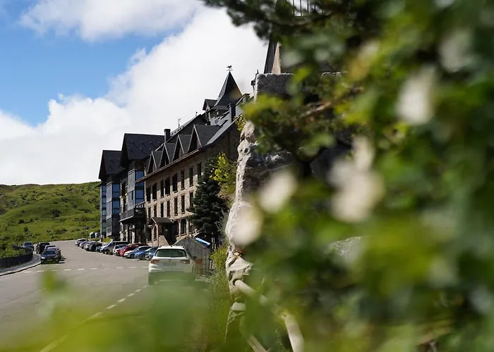 Snö De Sallent 4 Hotell 4*