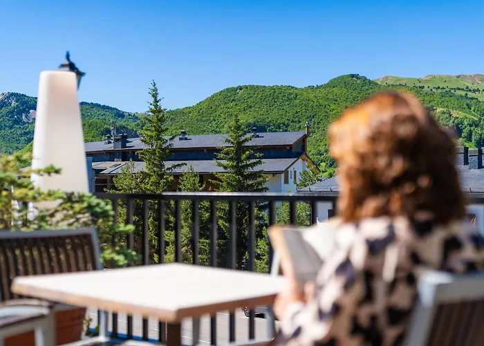 Snö De Sallent 4 4*