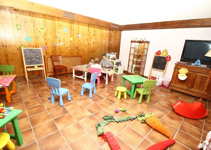 Snö De Sallent 4 Hotell Sallent de Gállego